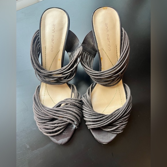 Ann Marino brown kitten heels - Picture 3 of 4